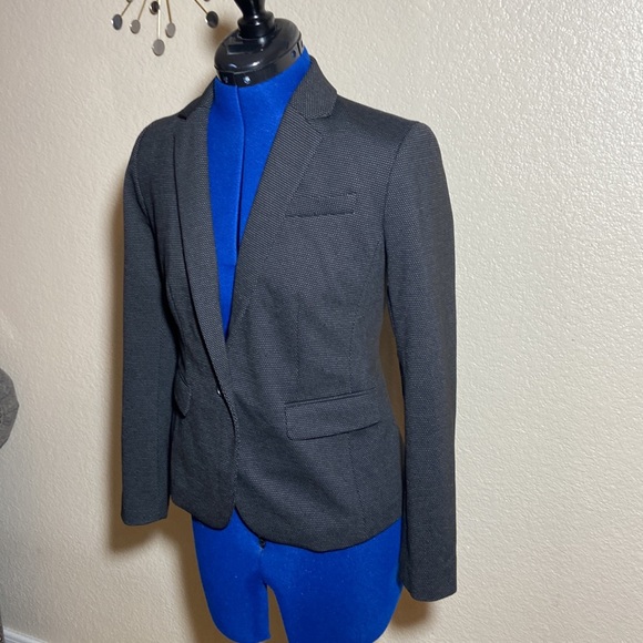 ANN TAYLOR SUIT - Picture 9 of 10